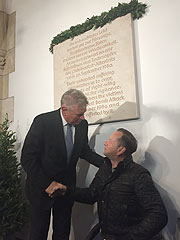 Oberbürgermeister Dieter Reiter und Dimitrios Lagkadinos, Initator der Gedenktafel (Foto: Martin Schmitz)